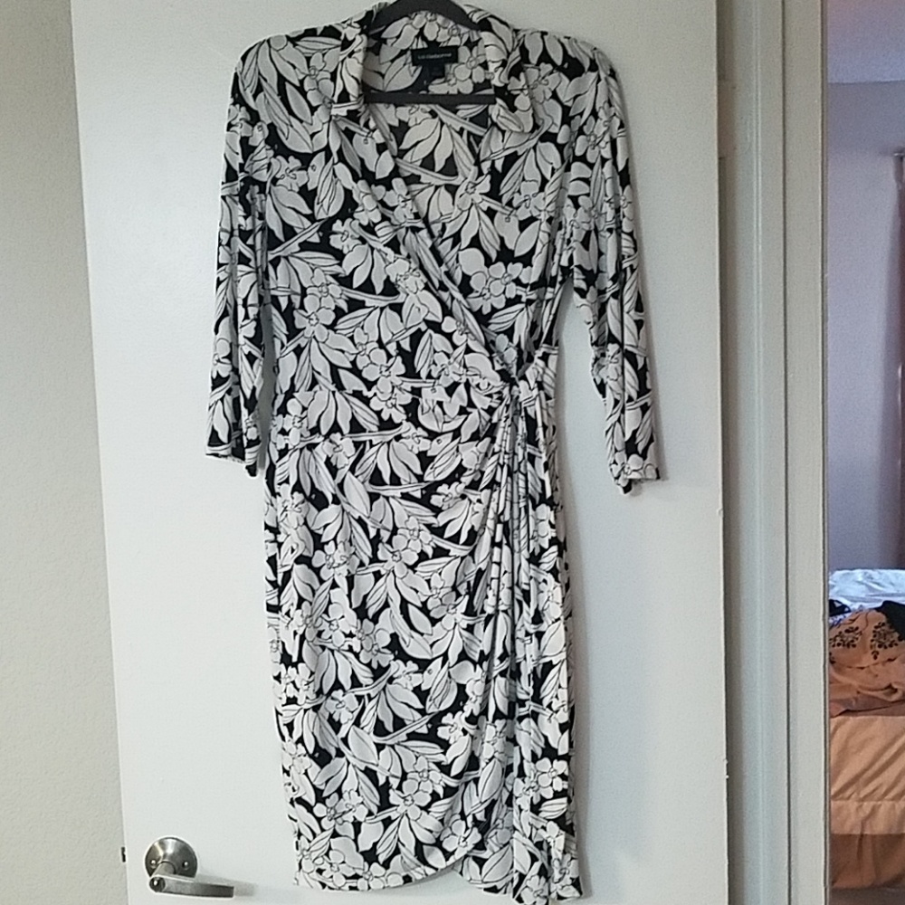 Three-quarter sleeve faux wrap dress